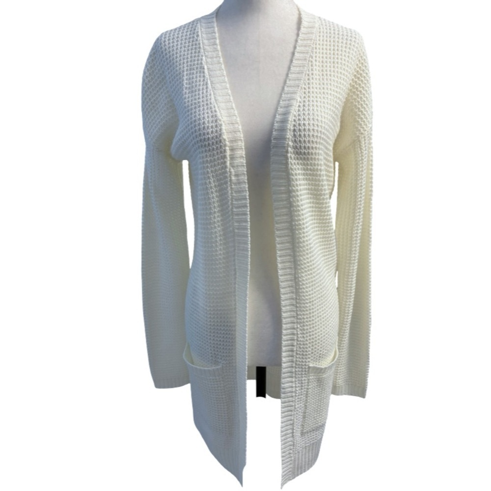 Bluenotes White Waffle Knit Cardigan White
Size Small